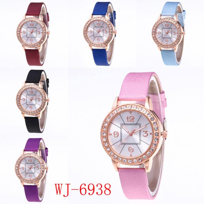 WJ-7431 Najnowszy modny styl Alibaba w modnym i luksusowym stylu z chińskim stylem wielu kolorowych tanich damskich zegarków z paskiem